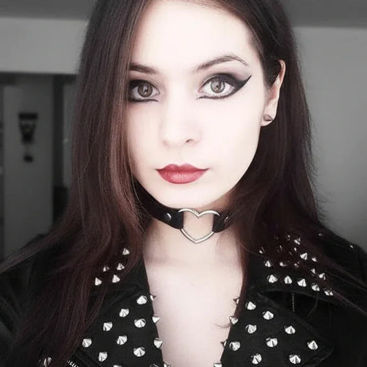Skinny Heart Collar - My Aura - myauragoth.com