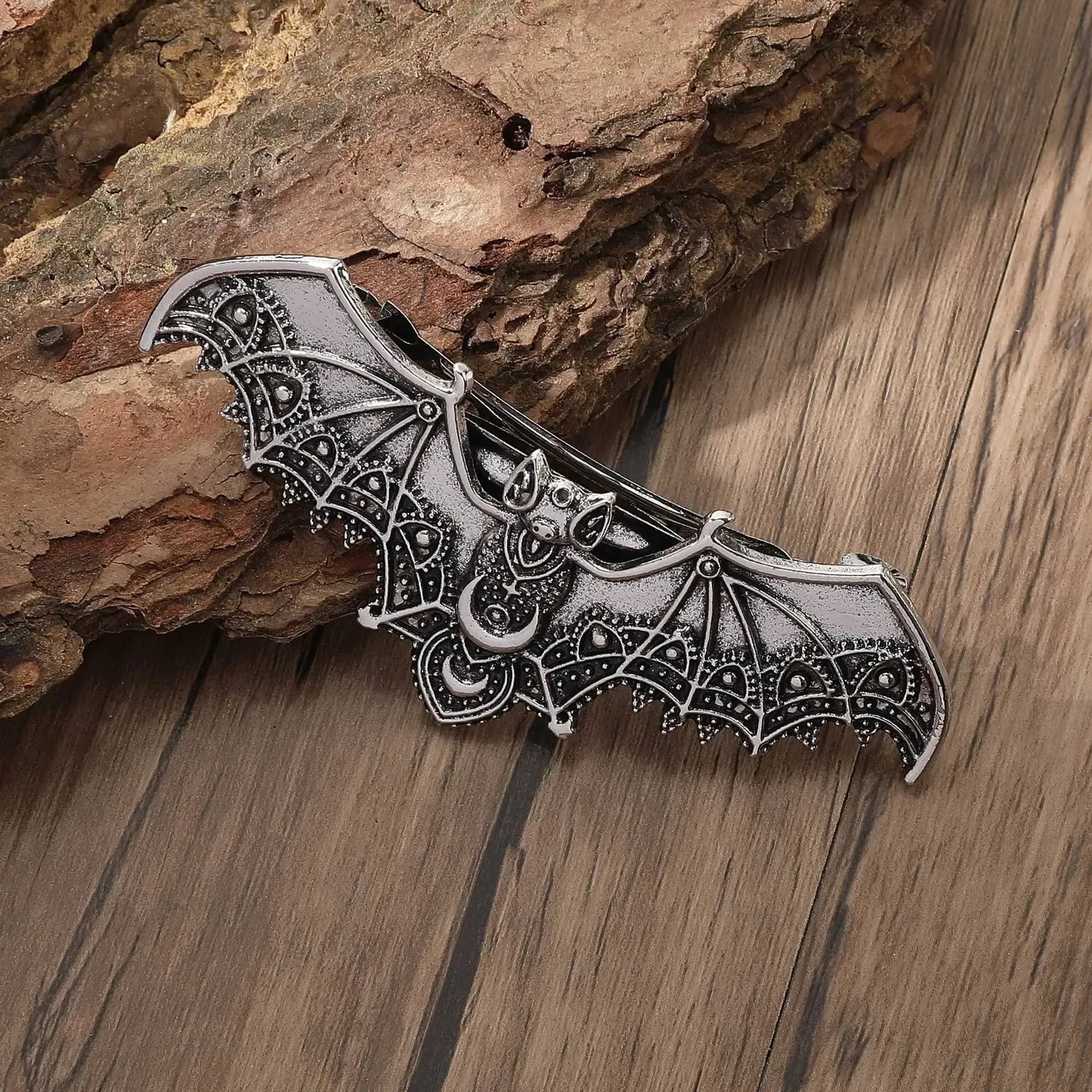 Vampire Bat Hairclip - My Aura - myauragoth.com